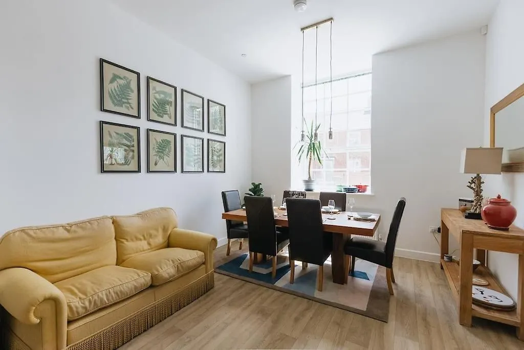 Bobbin Row - Grade 2 Listed Property With A Beautiful Design With Access To Leeds Leeds  0*, Leeds (West Yorkshire) United Kingdom