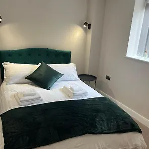  Apartment Tib Investments, Centenary House, 53 North St